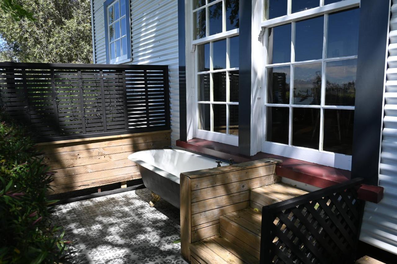 St Leonards Vineyard Cottages Blenheim Exterior photo